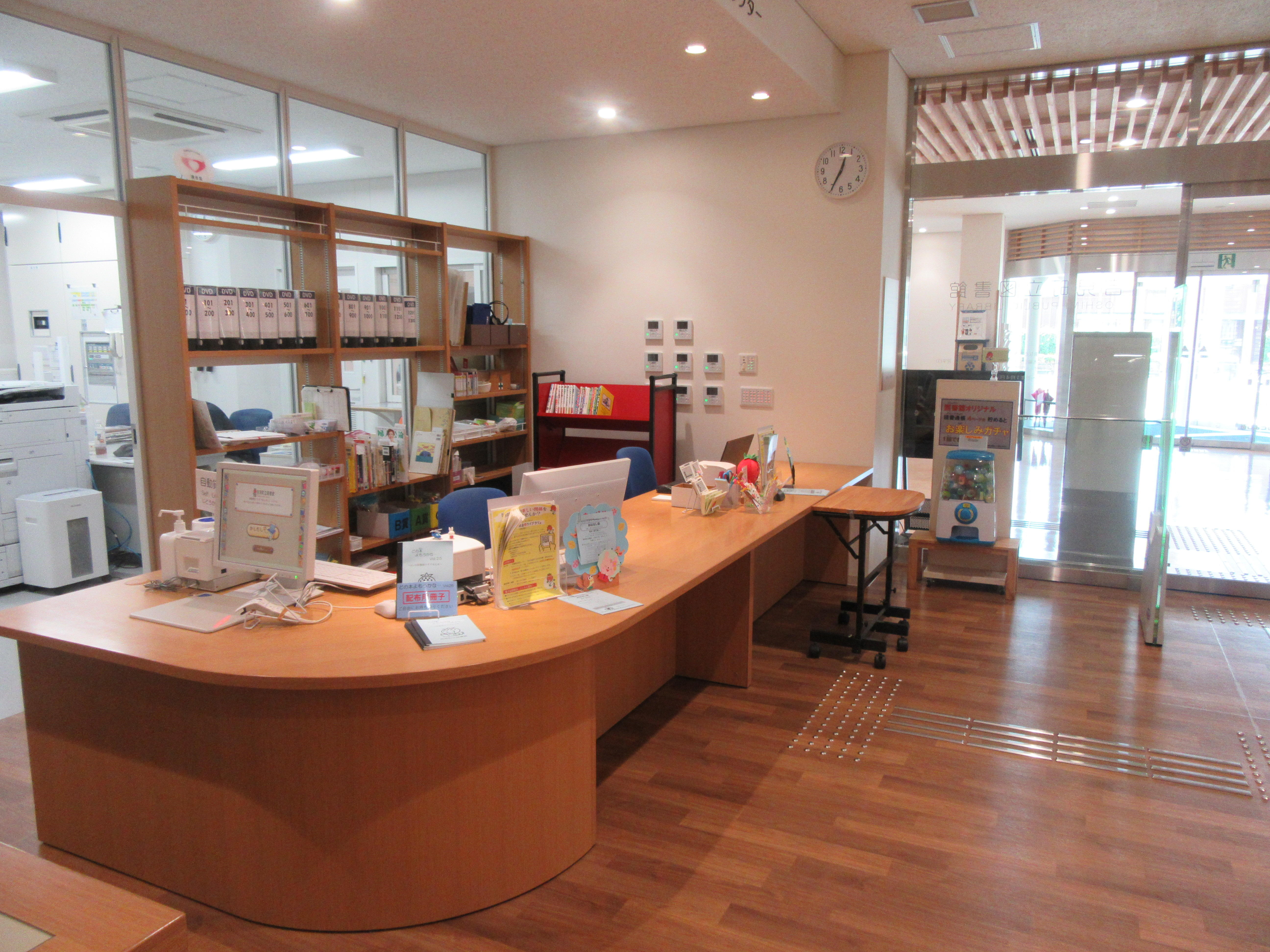 図書館館内04
